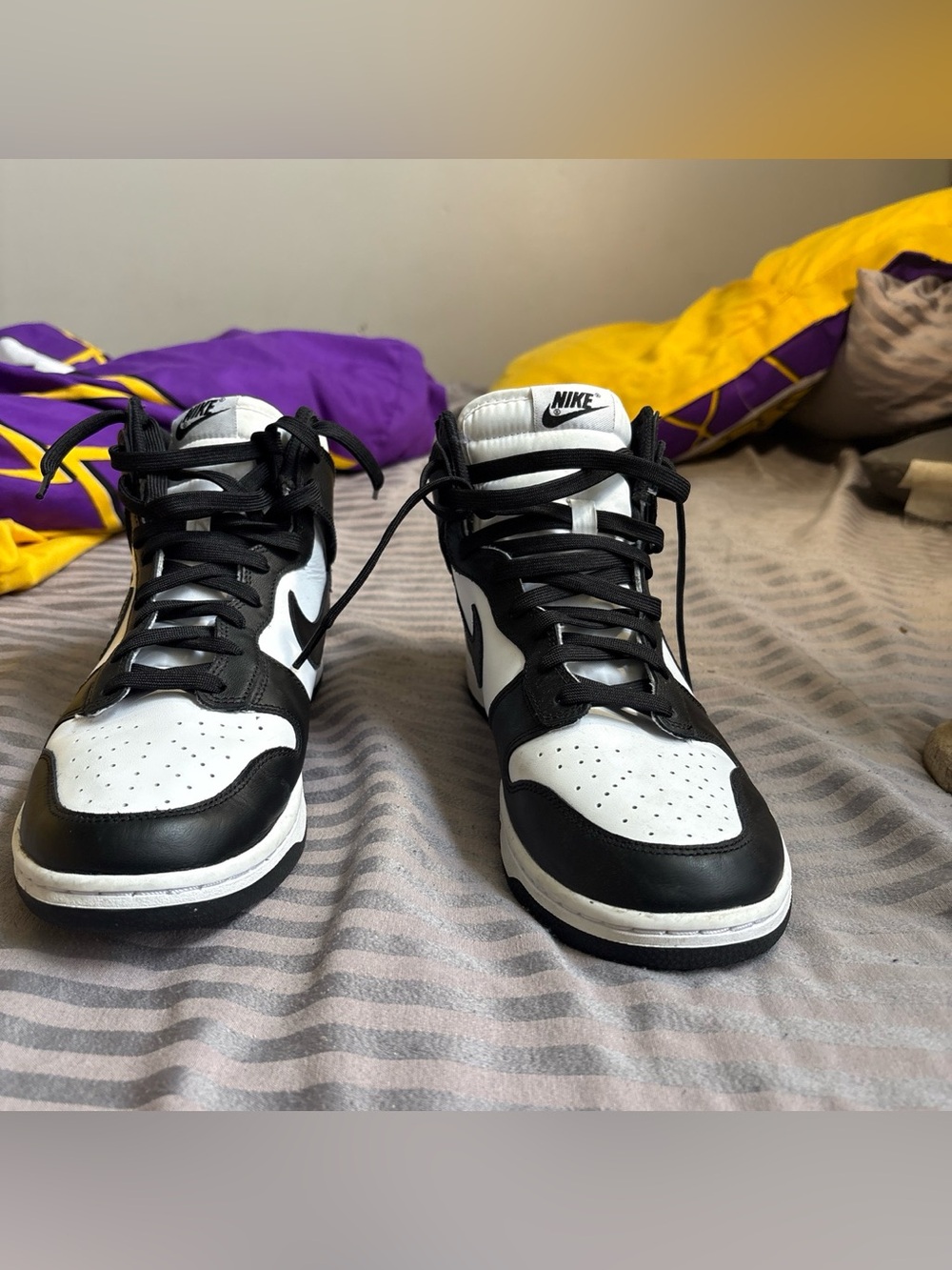 Nike Black and White Mesh Low-Top Trainers